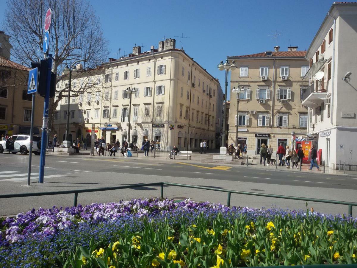 Apartment Belvedere With Seaview Rijeka Ngoại thất bức ảnh